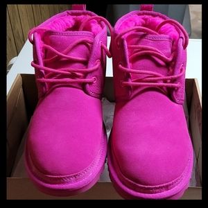 UGG Neumel Boots